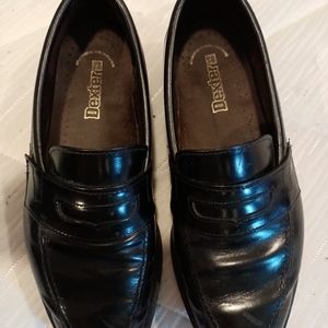 1069-47) Dexter mens dress shoes.